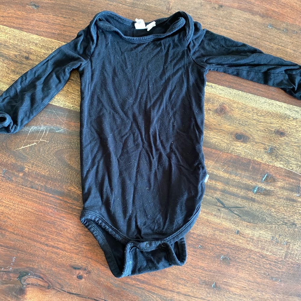 Kyte Baby Long Sleeve Body Suit Black 6-12 months